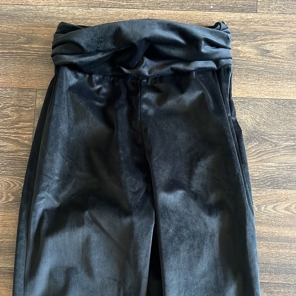 MVP Wardrobe Black Pants - Picture 2 of 6
